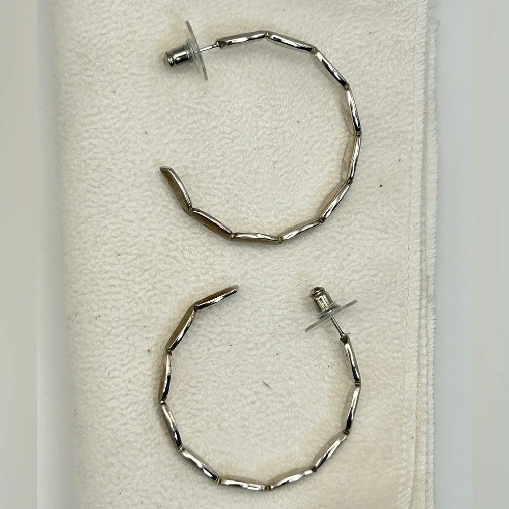 Kendra Scott Brooke Hoop Earrings Rhodium Plated Posts 1.5